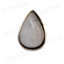 Load image into Gallery viewer, white moonstone ring