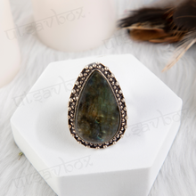 Load image into Gallery viewer, Labradorite RING