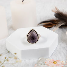 Load image into Gallery viewer, Amethyst Ring
