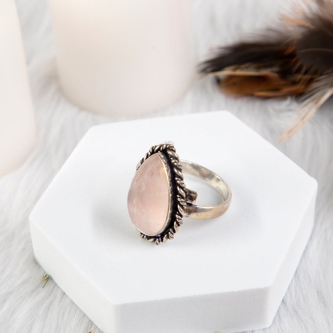 Pink rose quartz Ring