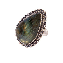 Load image into Gallery viewer, Labradorite  Ring
