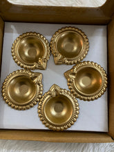 Load image into Gallery viewer, Metal Diya Set of 5 in a Box
